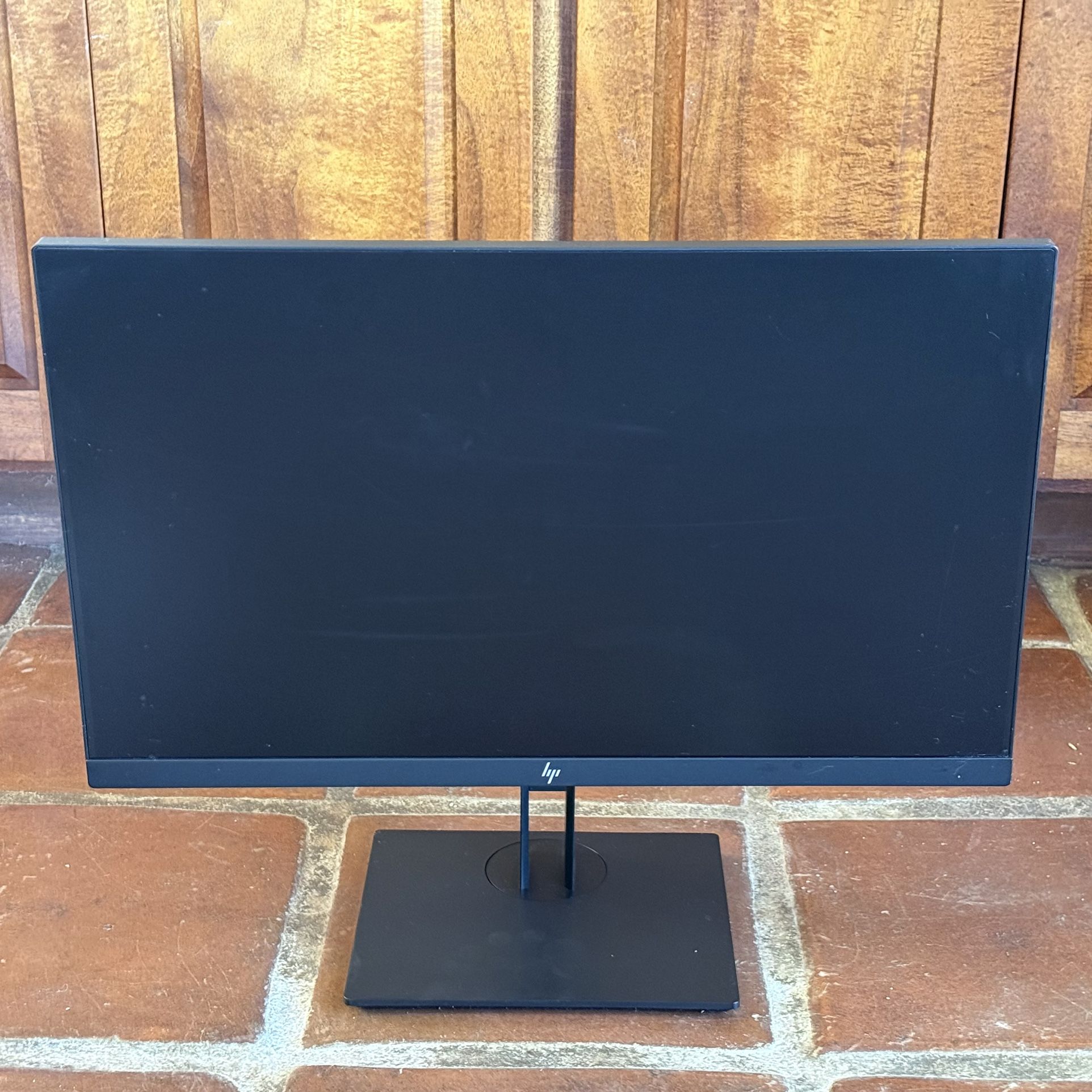 HP Z24 24” Computer Display Monitor
