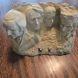 Enesco National Treasures ~ "Shrine of Democracy" Mount Rushmore 