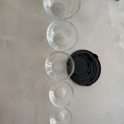 Set of 5 Glass Bowls with Lid - Brand new 