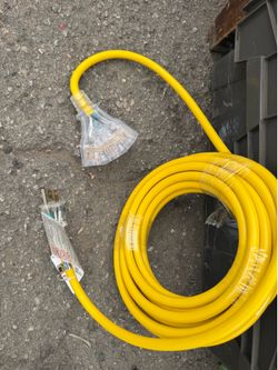 Extensión cord 25 ft 12/3 Guage.