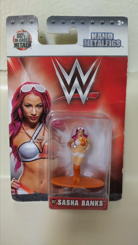 WWE nano metal figs Sasha Banks 100% diecast metal collectible figure
