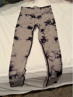 Scrunch Booty Leggings - Grey & Black