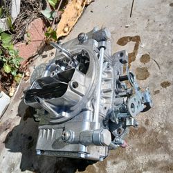 HOLLEY CARB!! SEMI POLISHED!! FAIRLY CLEAN!! 150$