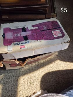 Royal Dirt Devil Hand Vacuum in Box