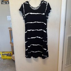 Black White Stripe Women’s XL Extra Large Dress With Pockets