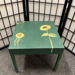Sunflower Table