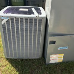 4 Ton Unit Less Than 2 Years Old Upgraded To Five Ton 