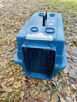 Cat cage It's in very good condition