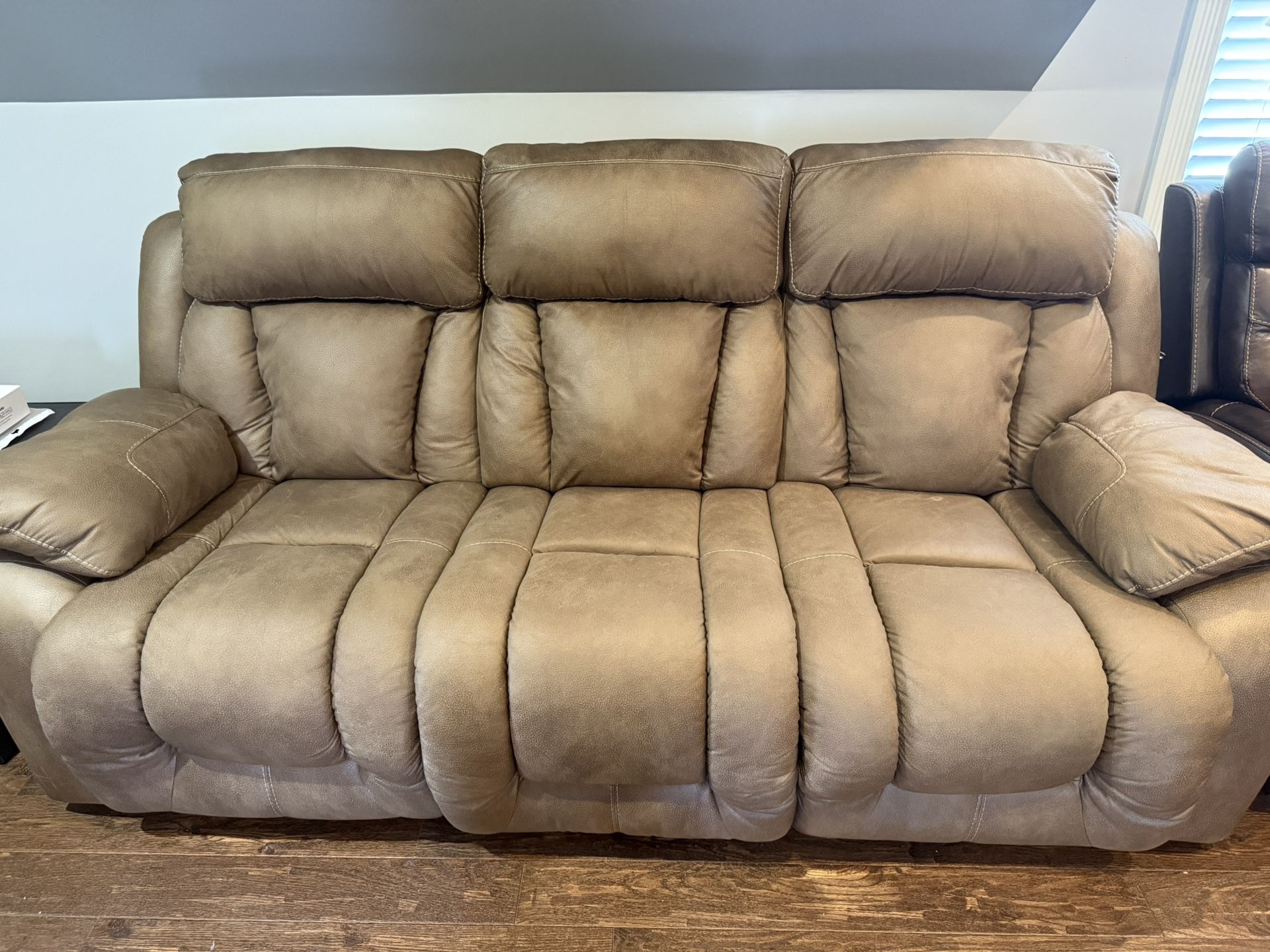 Recliner Couches/ Orange Chair