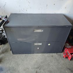2 drawer  filing cabinet
