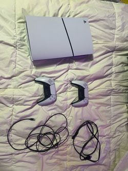 PS5 Slim 2 controllers