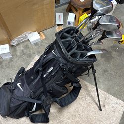 Spartan Sports golf set