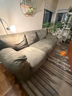 Free couch dark green/ grey