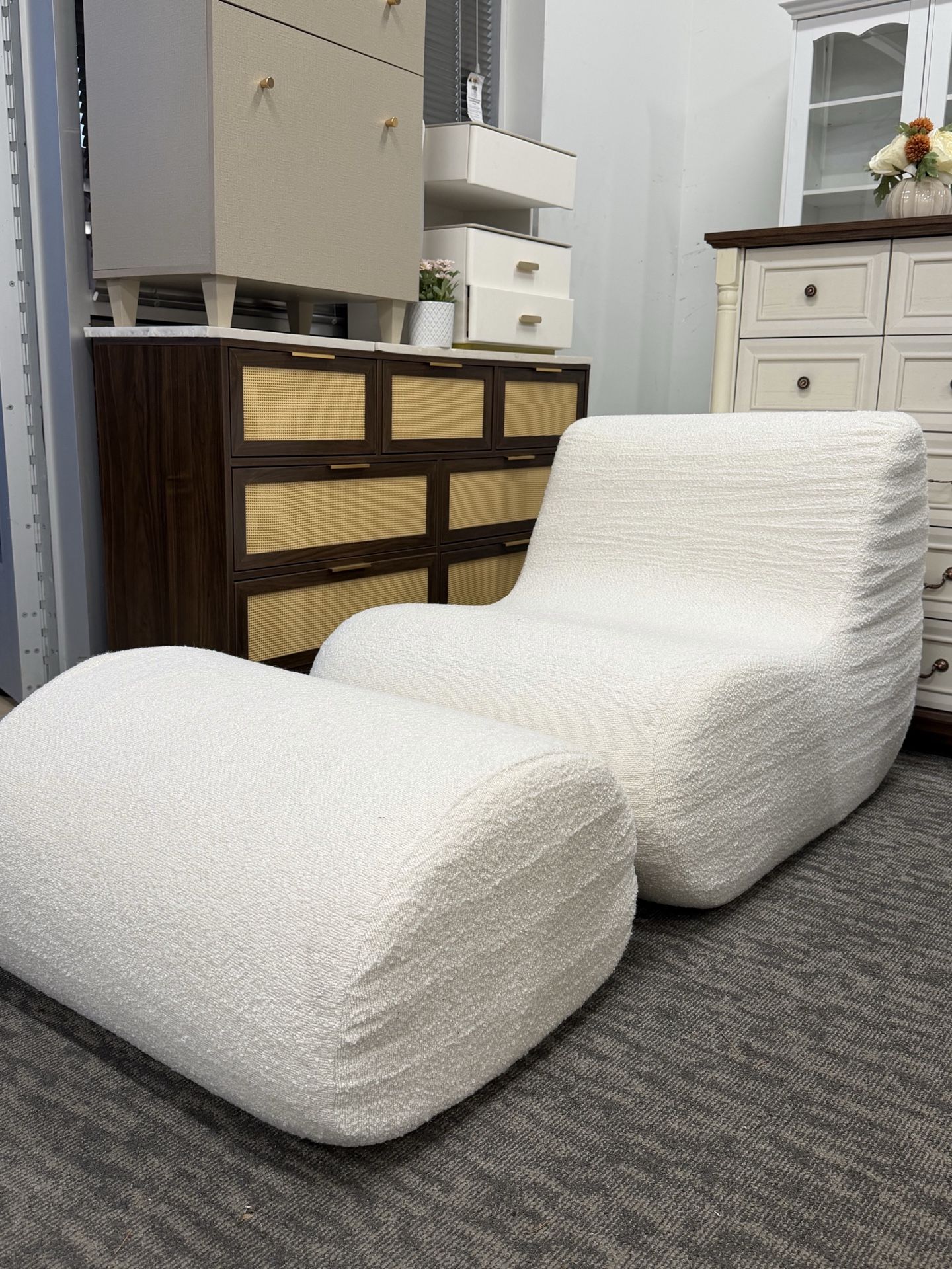 29” W Bean Bag Chair with Ottoman, Modern curved accent chair with a clean, minimalist look — great for living spaces or bedrooms.  • Com