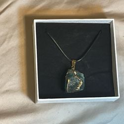 Black Cord Green Stone Pendant Necklace