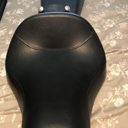 Leather seat for 2010 fat boy