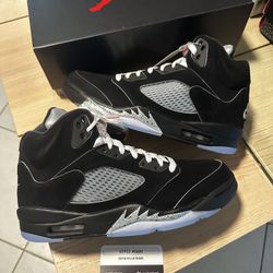 Nike Jordan 5 Metallic Reimagined Size 10 Brand new