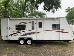 Photo 2008 Surveyor travel trailer all fiberglass fully self-contained everything works no leaks no water damage extremely nice and clean queen private bed