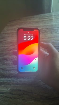 iphone 12 unlocked with any carrier cracked on back