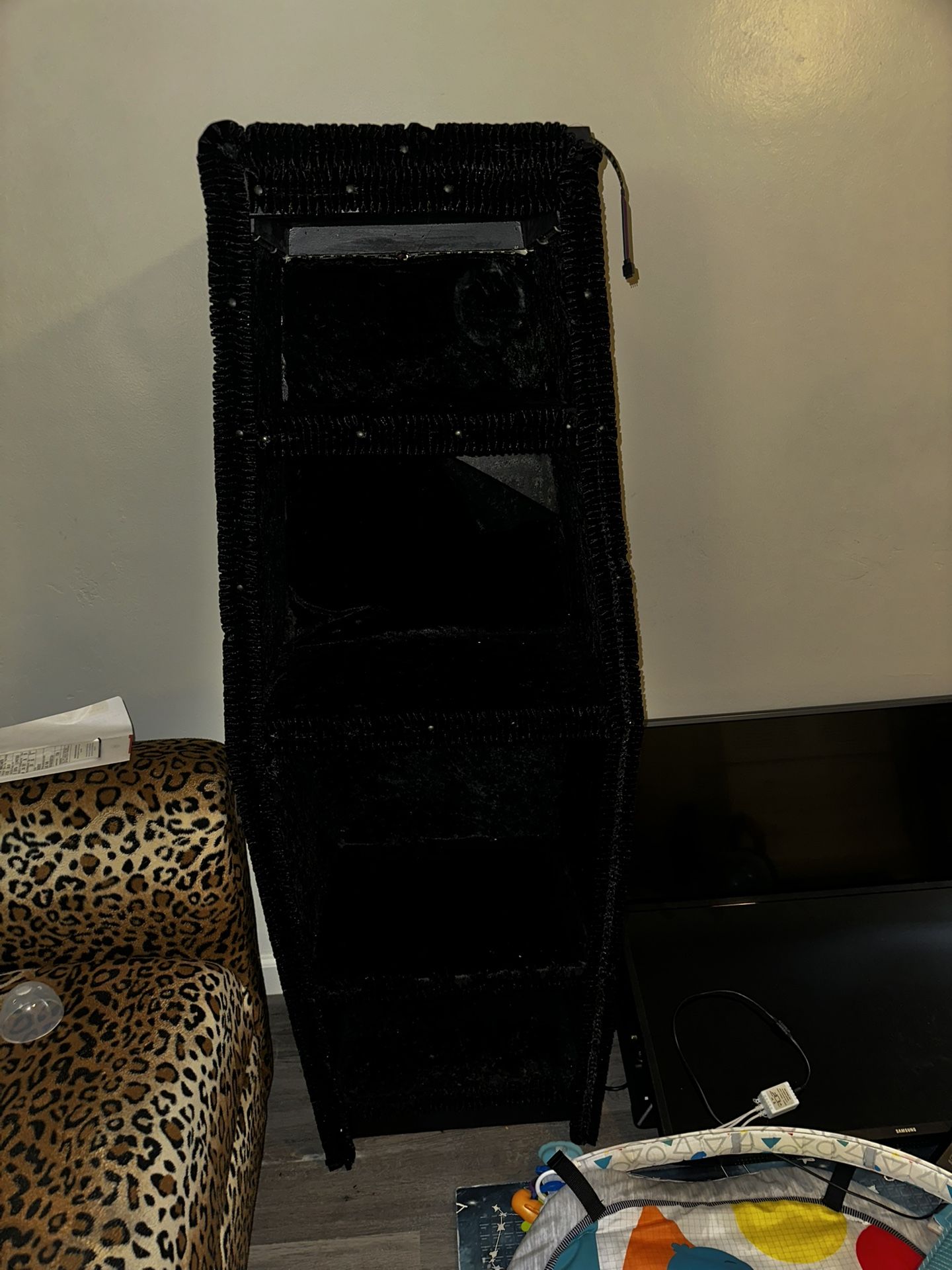 Coffin Shelf