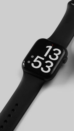 Apple Watch Series 10 42mm GPS – Like New Condition