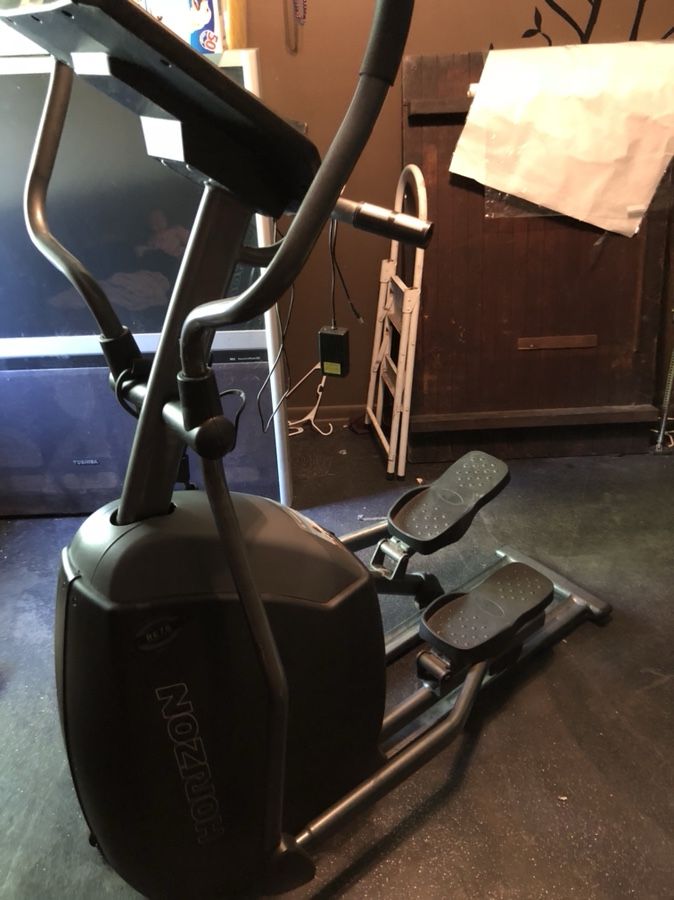 Horizon RE 7.6 elliptical