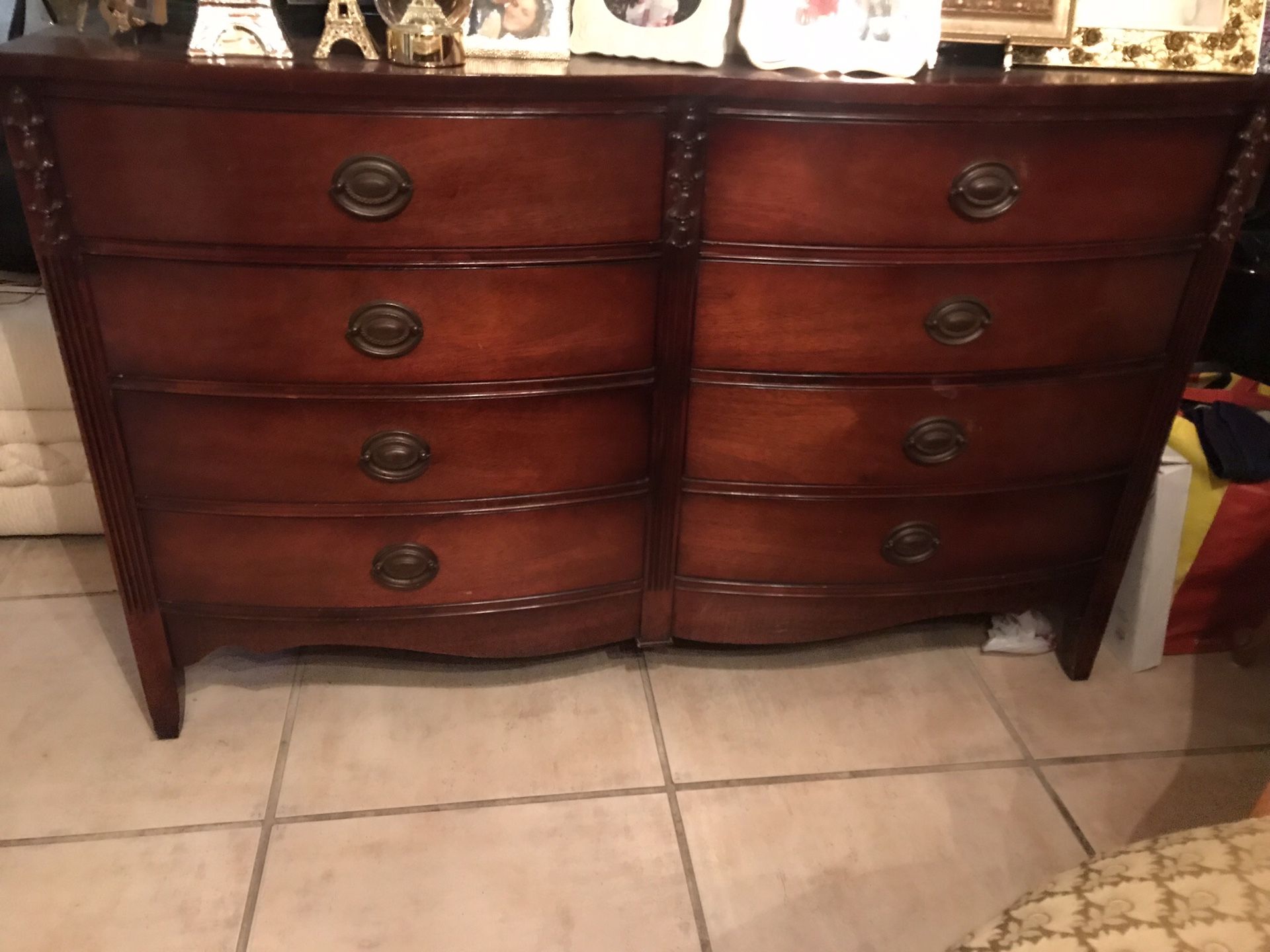 Antique Dresser 6 Drawers