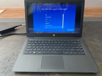 HP Stream Laptop Model: 14-ds0035nr COMES WITH CHARGER