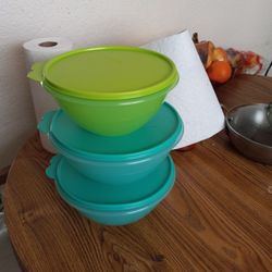 Tupperware 