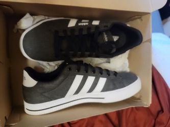 Men's Adidas shoes size 10