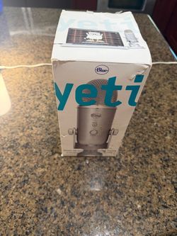 Blue yeti microphone