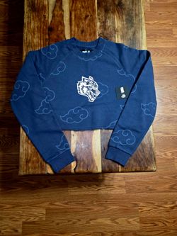Darc Sport/Naruto Collab Women's "Floating Raglan" Cropped Crewneck. Size Small.