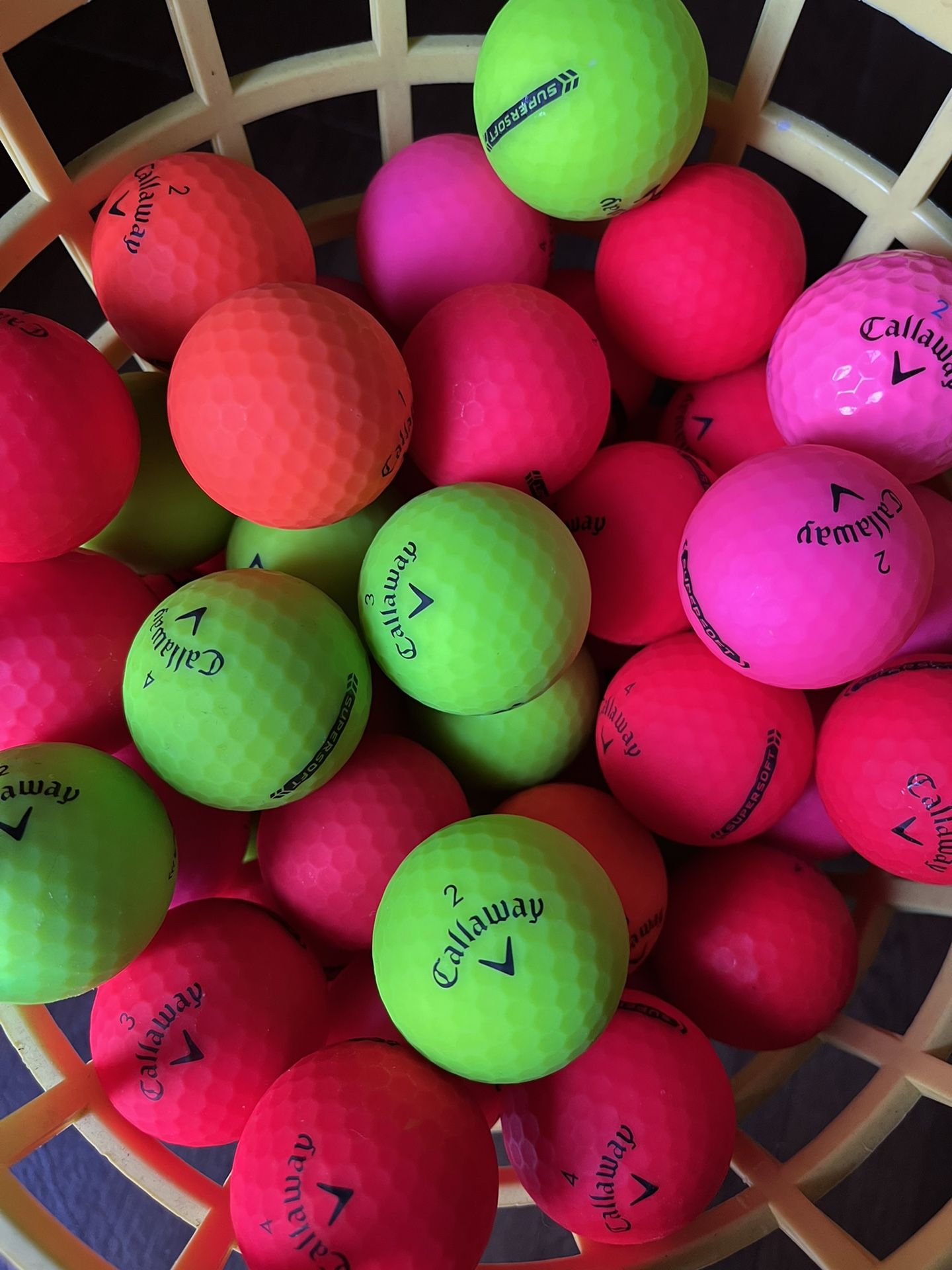 100 Callaway Assorted Colored Matte Golfballs 