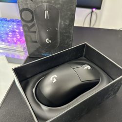 Gaming Mouse ( Logitech Pro X Superlight )