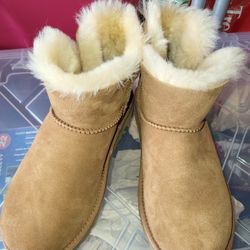 UGG Australia 1000788 Mini Bailey Button Boot