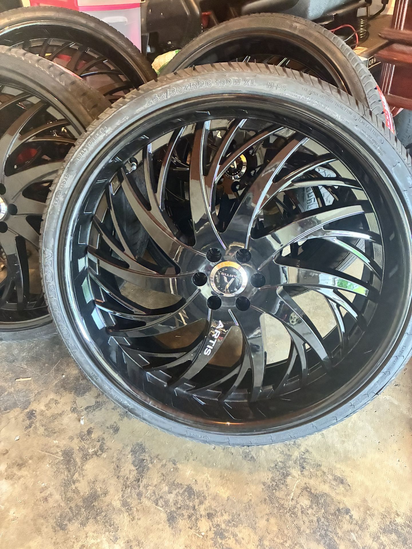 26 Inch Artis Wheel Gloss Black