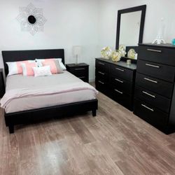 Bedroom Set *** Sold Separately Too *** Other Models Available *** Financing Available *** Fast Delivery