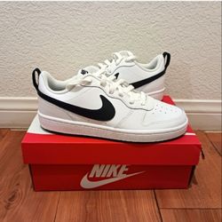 Nike Multiple Sizes Read Entire Description