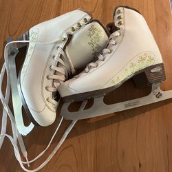 Ice skates 