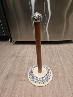 Paper towel Holder