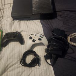 Xbox One & 9 Games 