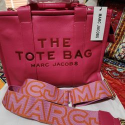 Marc Jacobs Tote ( Medium )