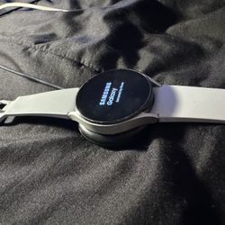 Samsung Active Watch 3 With Charger