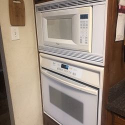 Whirlpool Oven And Microwave 