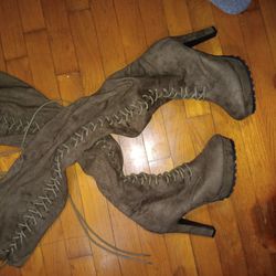 Remi High Heeled Laced Up Boots