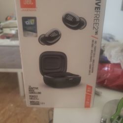 jbl livefree2