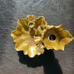 🌿✨ Dual Incense Holder – Beautiful Golden Lotus Design 🌸