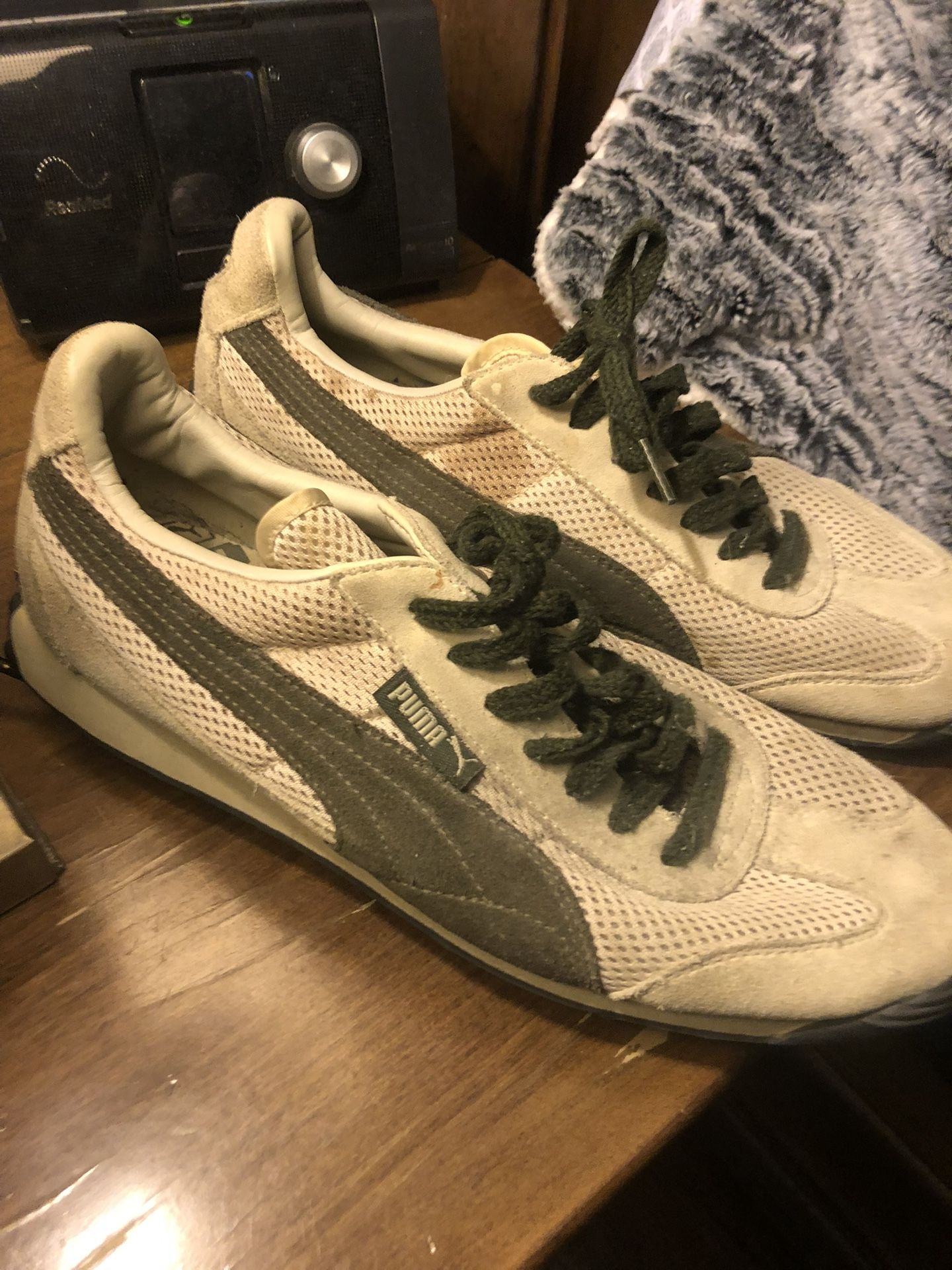 Sneakers
