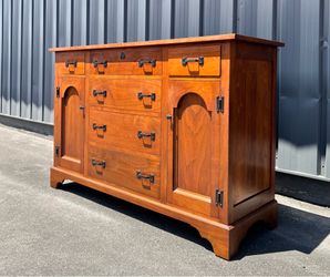 Hardwood Dresser / Credenza Console FREE DELIVERY 🚚 TAMPA & SURROUNDINGS