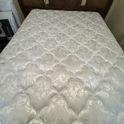 Queen Mattress 